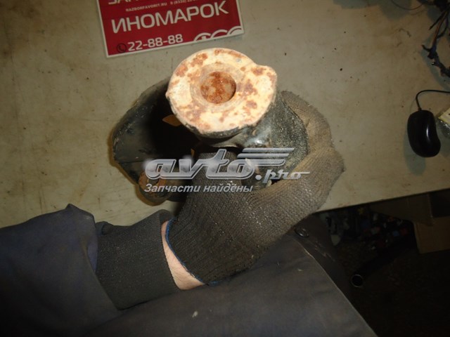 Купити 8H323K185AA Land Rover Цапфа передні праві