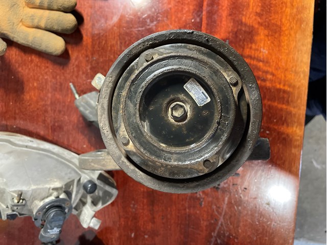 Купити 8832048090 Toyota Компресор кліматичної установки