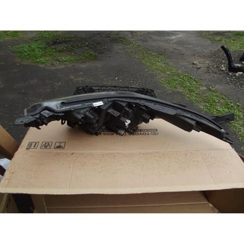 Основна фара - вставка Toyota 81130F4281 ціна, від 337.91 USD