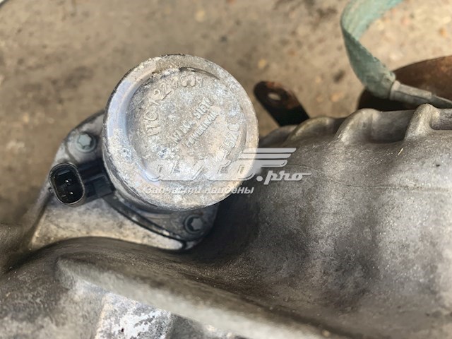 Роздавальна коробка Land Rover 4H227K780CA