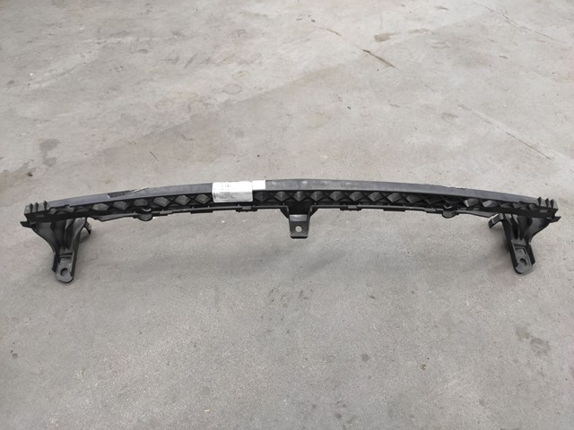 Направляюча переднього бампера 5GM805705 VAG
