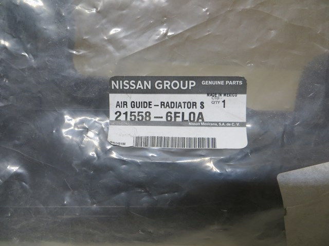 Повітропровід (дефлектор) радіатора, правий 215586FL0A Nissan/Infiniti