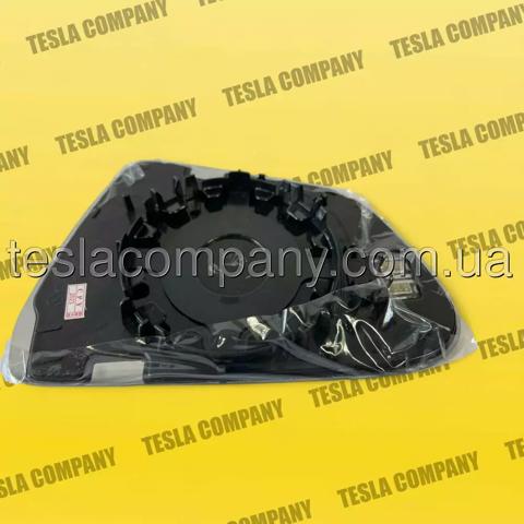 Купити 113065100A Tesla Дзеркальний елемент дзеркала заднього виду, лівого