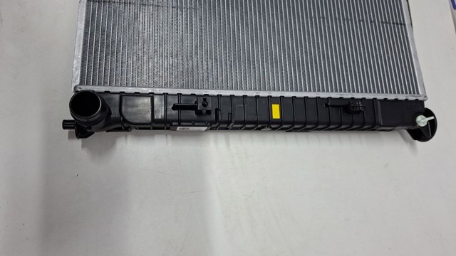 Радіатор основний Hyundai/Kia 25310P2600 ціна, від 155.02 USD