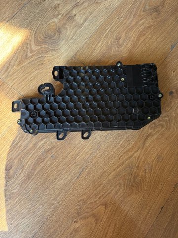  Tesla 158569301B