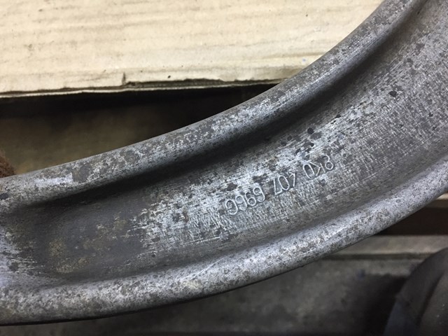  VAG 8K0407696G