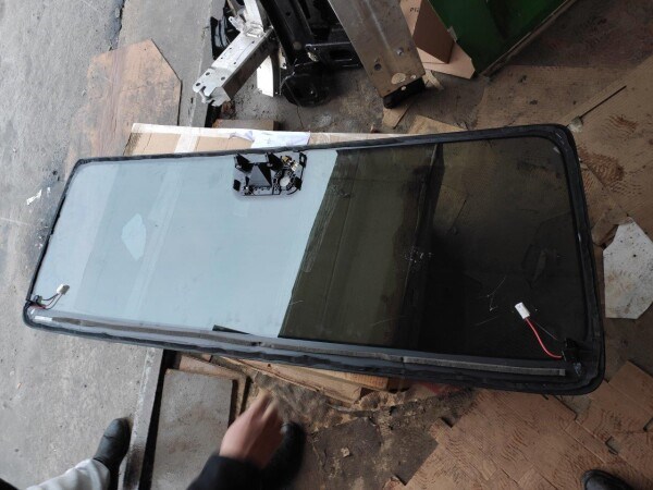 Скло лобове Mercedes A463670400064