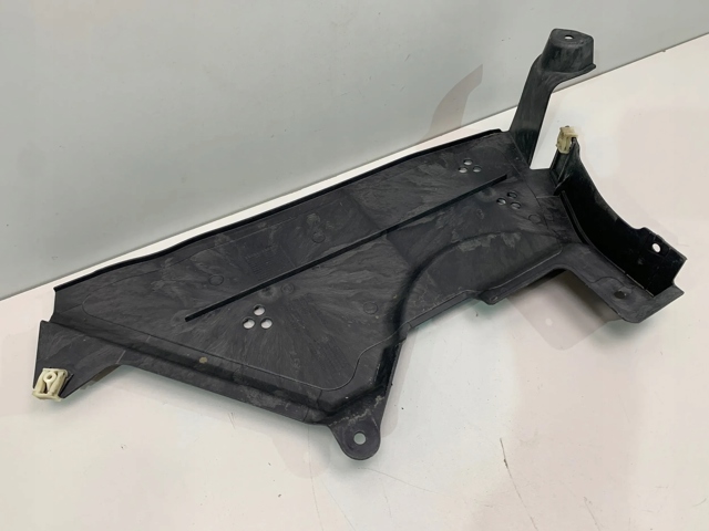 51757428185 BMW 
