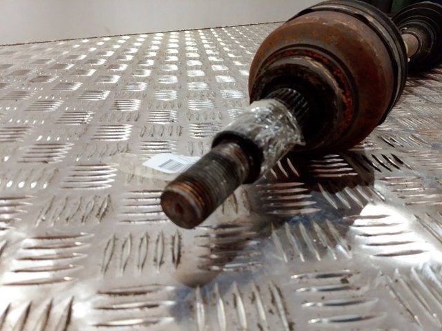 Купити KK213B436BB Ford Піввісь права