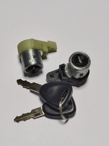 Лічинка замка водійських дверей GP ORK7701470737 ціна, від 6.33 USD