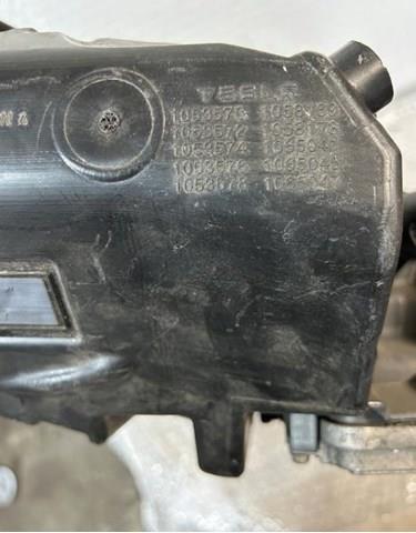  Tesla Motors 105357400C ціна, від 443.43 USD