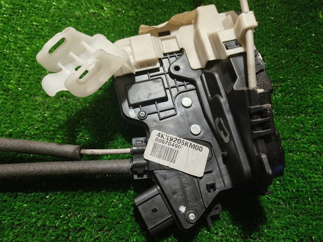 814114C000 Hyundai/Kia Замок задніх дверей, лівих