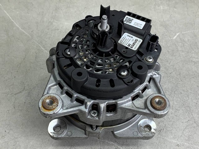 Генератор автомобільний Renault (RVI) 231007518R