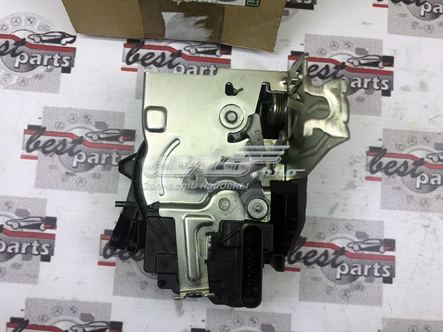 Замок задньої двері, лівої LR070433 Land Rover