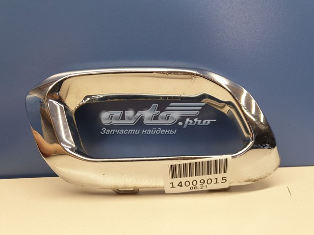 Накладка бампера заднього, права Mercedes A1678857000