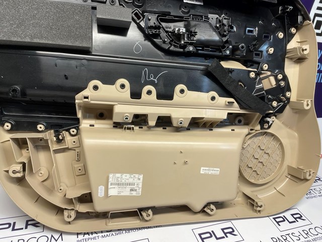 Обшивка-облицювання передньої двері, правою, внутрішня Jaguar T2H9858 ціна, від 167.92 USD