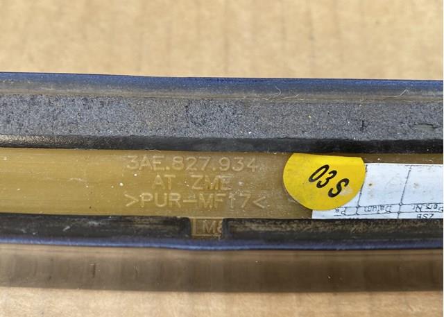 Спойлер на багажник VAG 3AE827934GRU ціна, від 152.78 USD