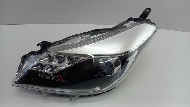 Фара ліва 8115002K30 Toyota