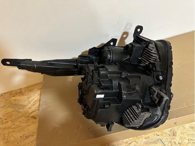 Фара ліва 92101DW000 Hyundai/Kia