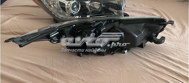 811500E390 Toyota Фара дальнього світла в зборі