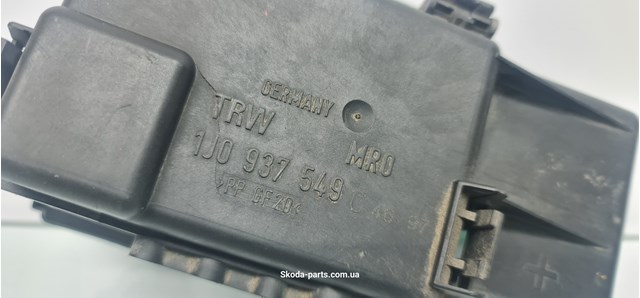  VAG 1J0937549C