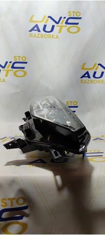 Фара права 260108343R Renault (RVI)
