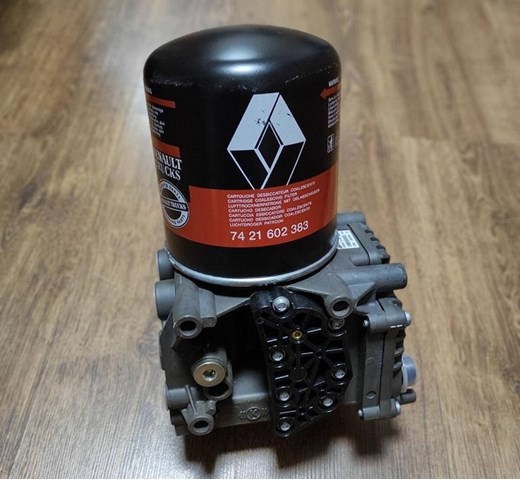 Апаратура для зневоднення стисненого повітря Renault (RVI) 5010457873