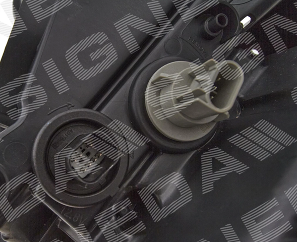 Задній бампер PDG04144BB Signeda