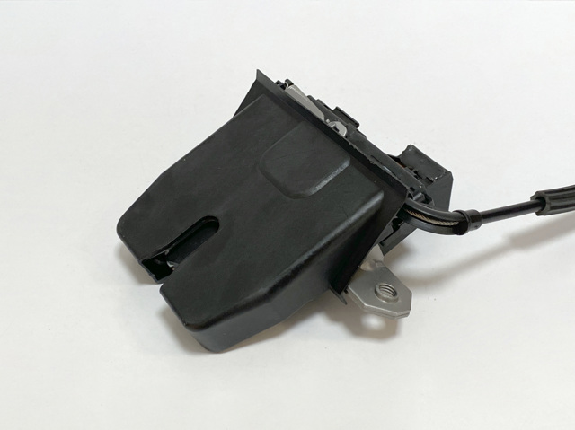 Замок кришки багажника Hotaru HBE2920