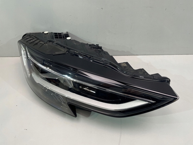 Купити 4N0941034 VAG Фара передня права