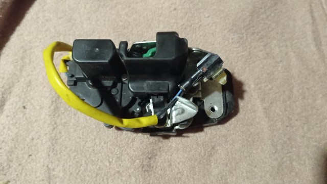 Замок задньої двері, лівої 814103E000 Hyundai/Kia