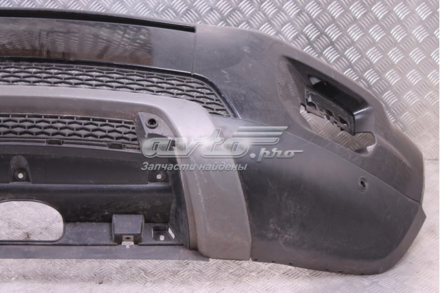 LR028262 Land Rover Бампер передній в зборі