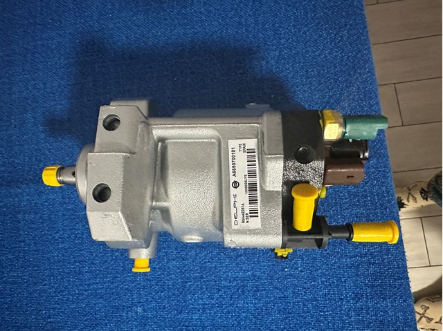 Купити R9044Z051A Delphi Насос паливний високого тиску (ПНВТ) - DIESEL