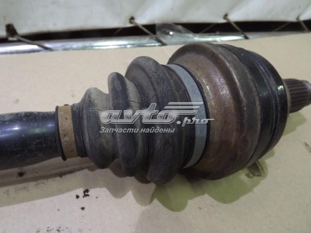 Піввісь задня 33211229141 BMW