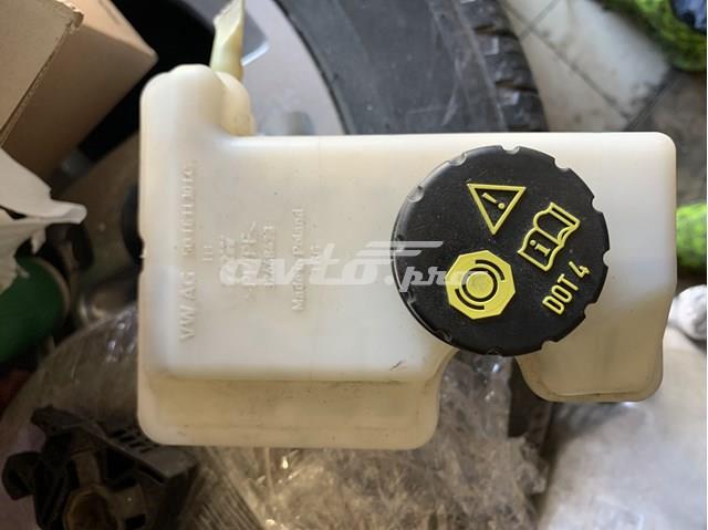  Бачок гальмівний Audi Q3 