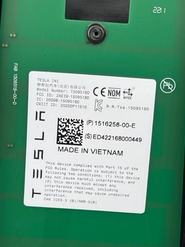 Обшивка стійки кузова внутрішня, середня права Tesla 151625800E ціна, від 64.19 USD