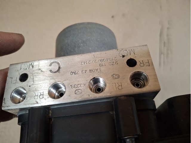 Купити TA0B437A0 Mazda 