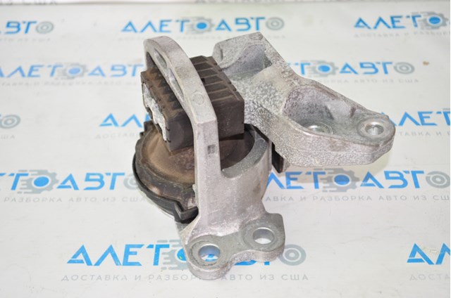 Купити 112106CA0A Nissan/Infiniti 