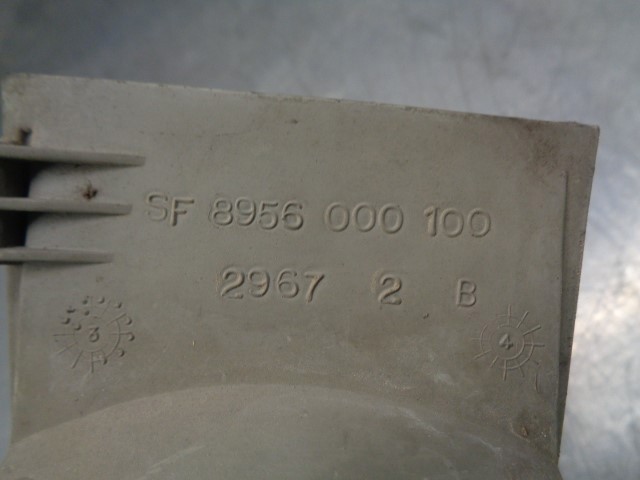 Задні ліхтарі Chrysler 8956000098 ціна, від 11.29 USD