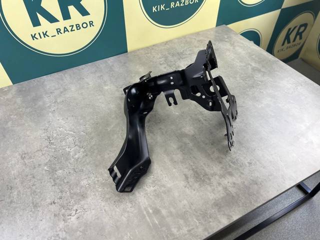 51647449815 BMW Кріплення фари передньої, лівої