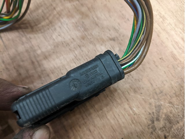  VAG 1H0959385 ціна, від 65.03 USD
