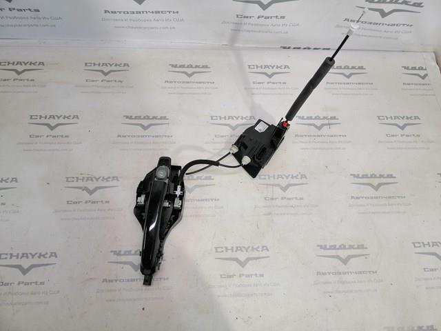 LR070440 Land Rover Замок водійських дверей