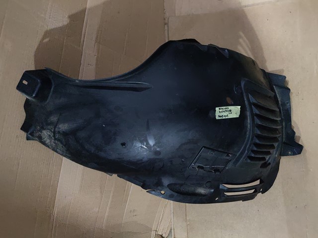 Купити A1676901110 Mercedes 