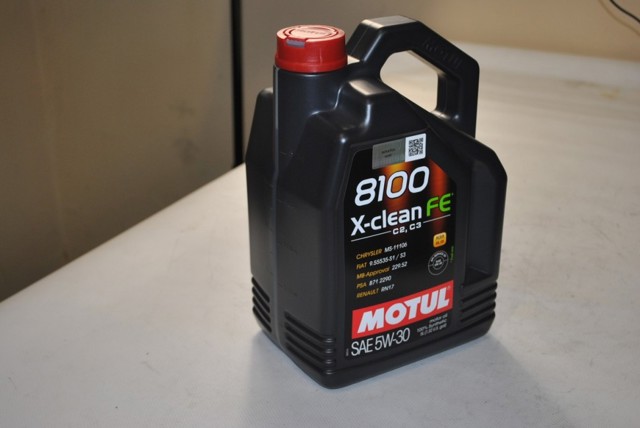 112781 Motul Масло двигуна