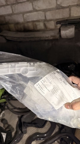 6410F367 Mitsubishi 