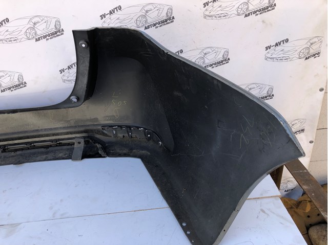 Бампер задній Toyota 5215902D10