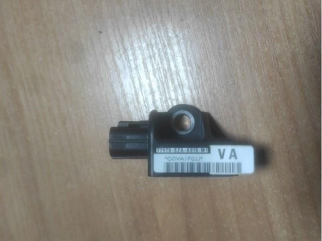 77970SZAA010M1 Honda 
