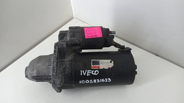Кришка стартера передня 1005831623 Iveco