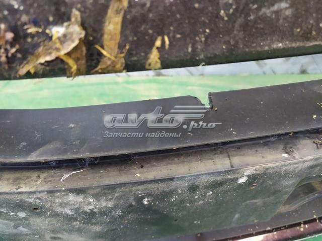 Бампер передній Mazda TD1150031