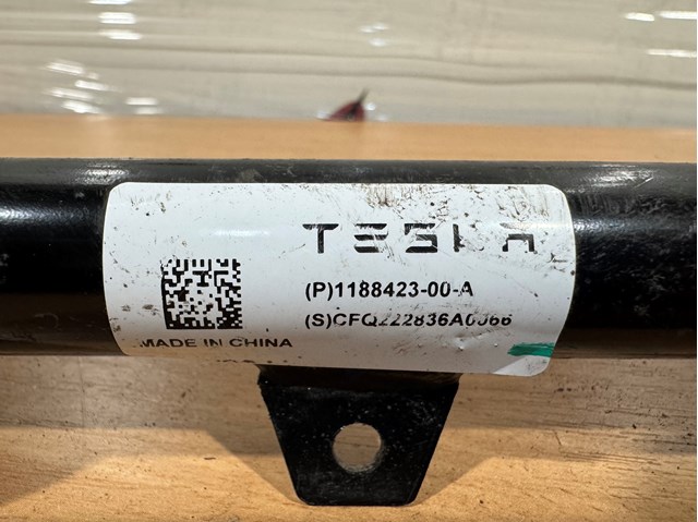 118842300A Tesla Motors Важіль задньої підвіски верхній, лівий/правий